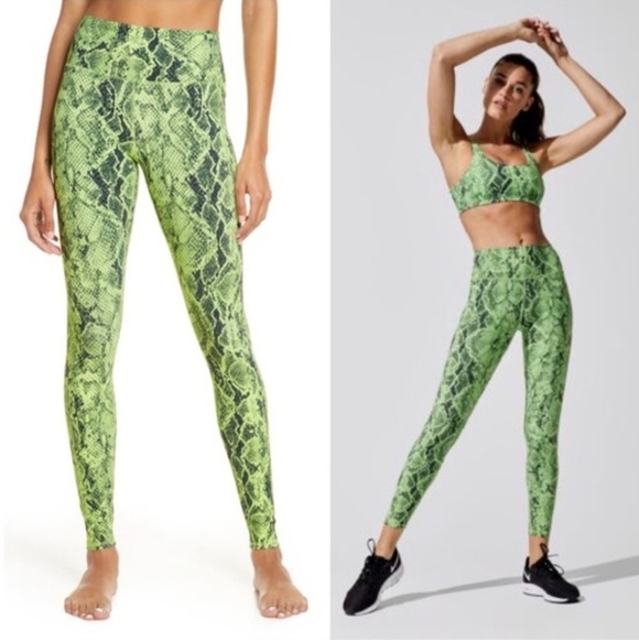 ALO Yoga Pants - Alo Yoga Snakeskin Vapor Leggings Green Size Small